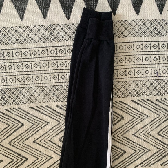 Adidas pants - Picture 2 of 3